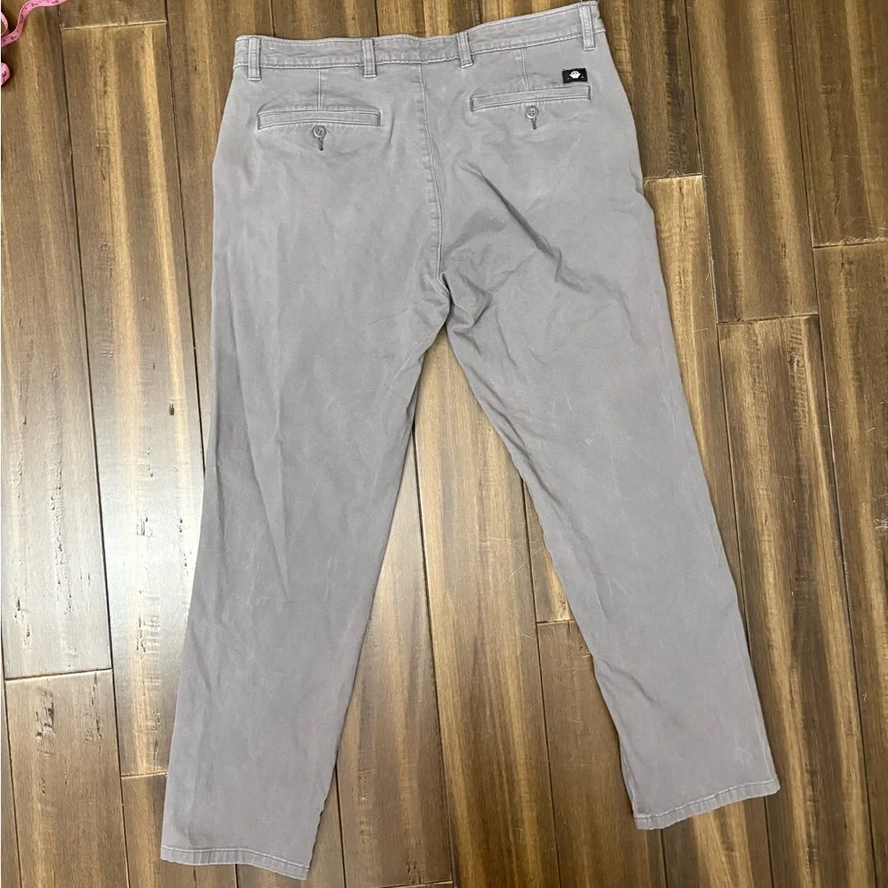 Dockers Men's Gray Chinos Slim/Coupe Sz 36x39 Pockets Casual Work Office Belt